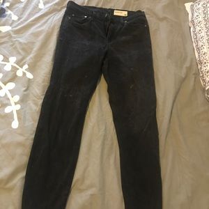 High-waisted black jeans